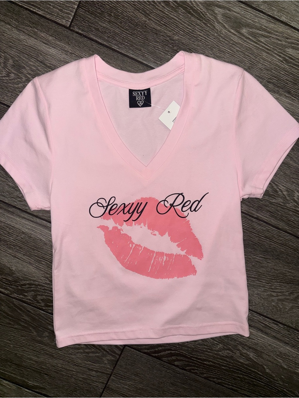 NWTG! Sexyy Red Pink V-Neck Tee with Lip Print